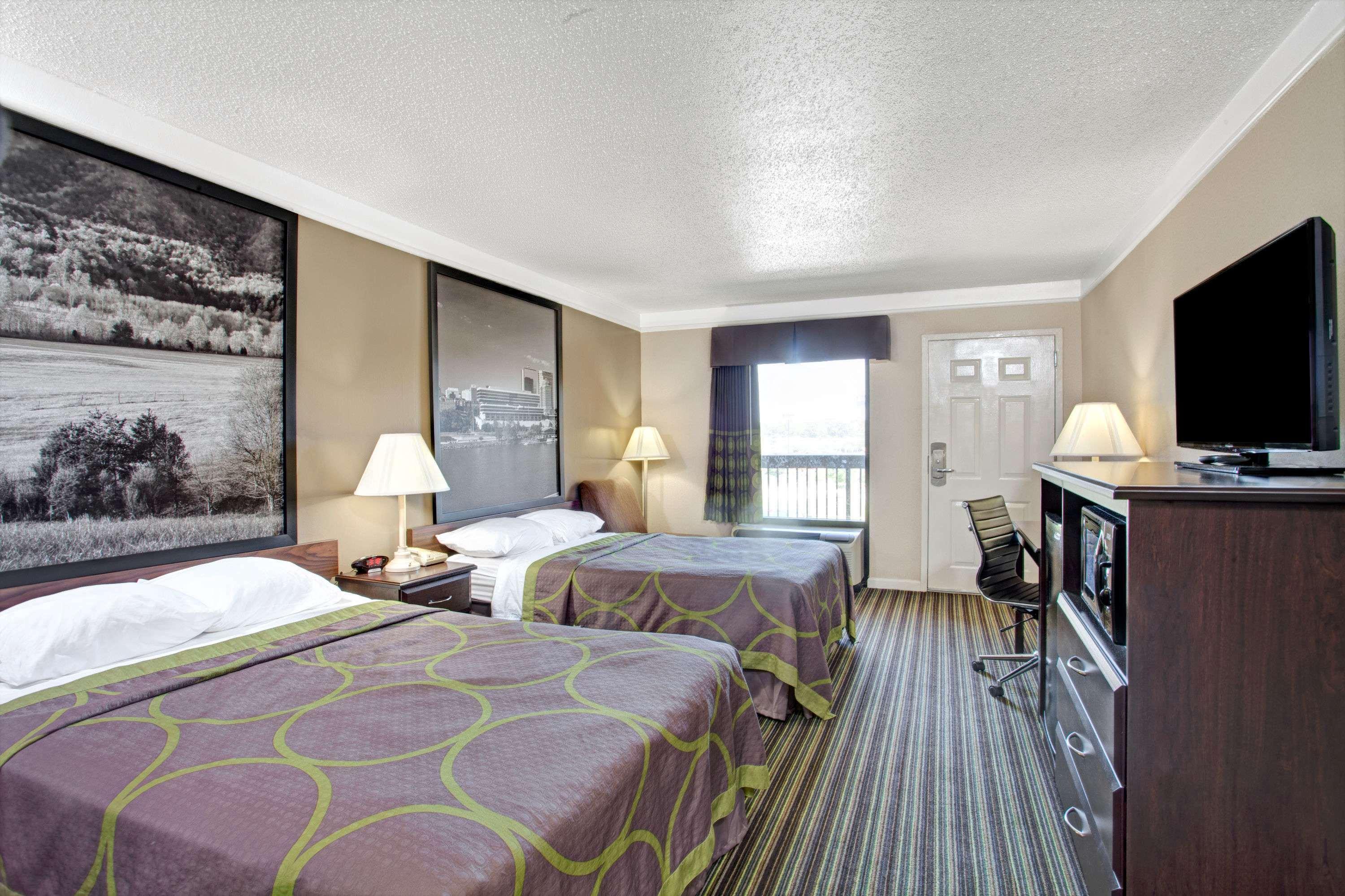 Super 8 By Wyndham Knoxville East Exteriér fotografie