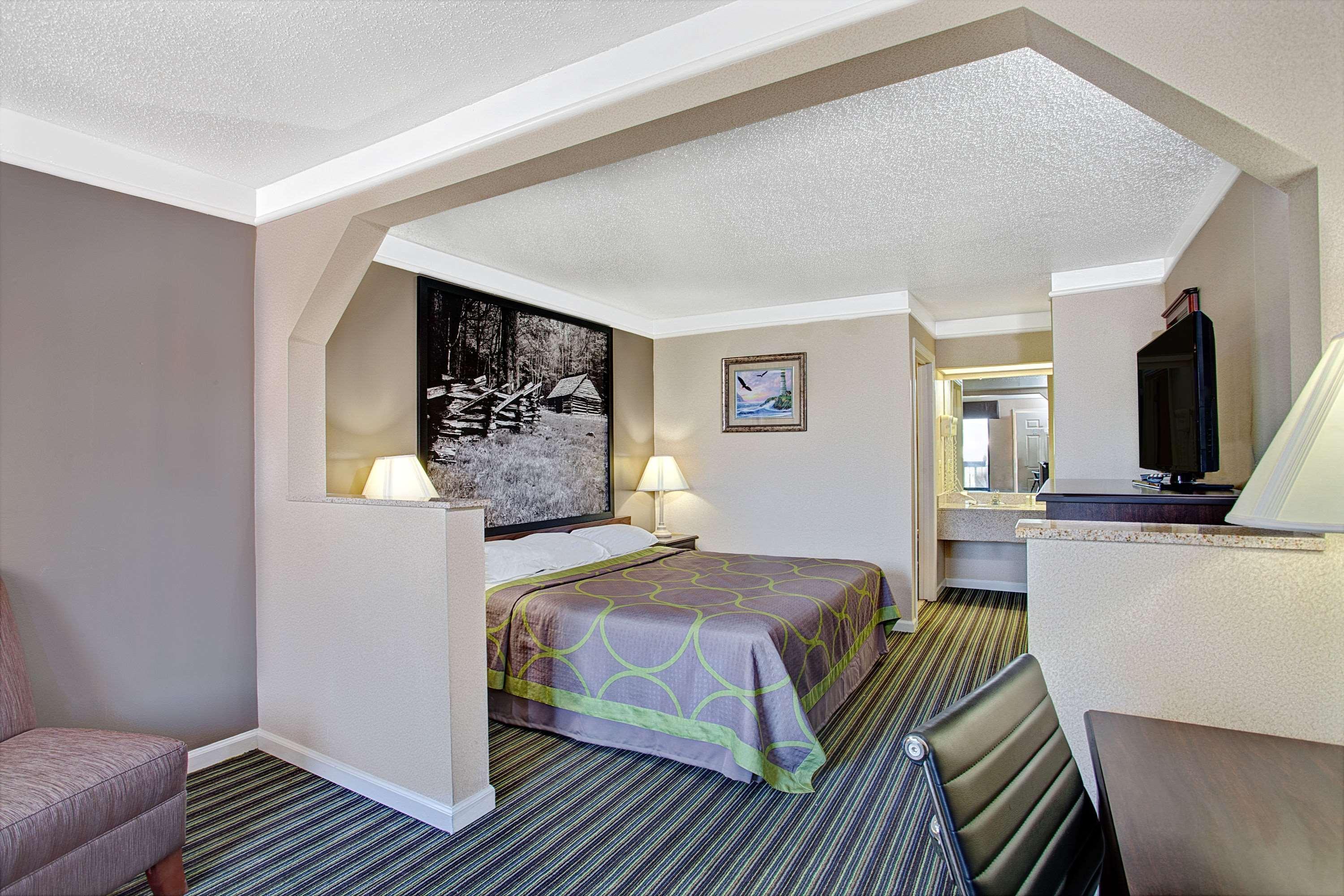 Super 8 By Wyndham Knoxville East Exteriér fotografie